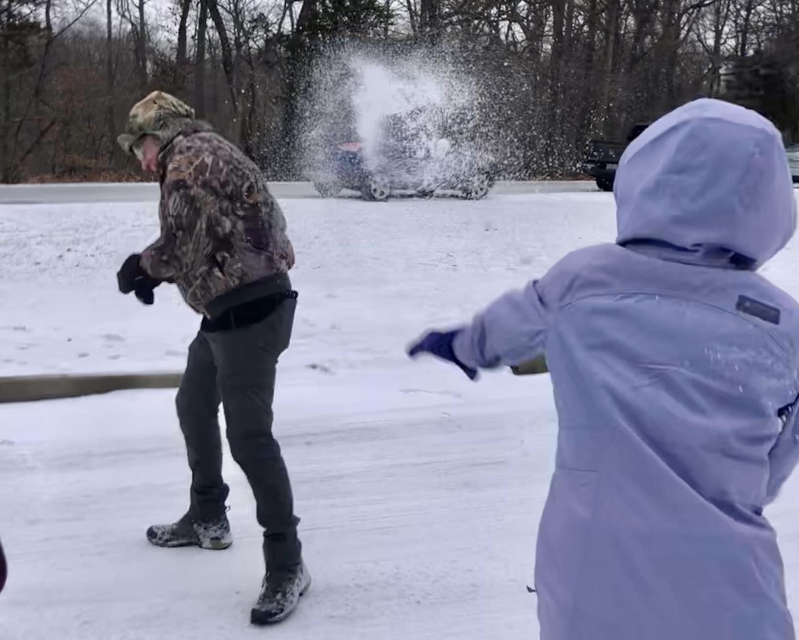 Cache in Cold Pete val snowball